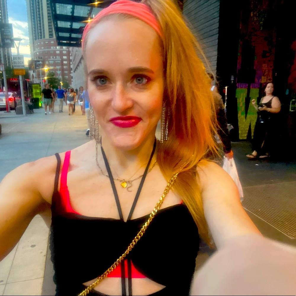 Meet your Posher, Stephanie